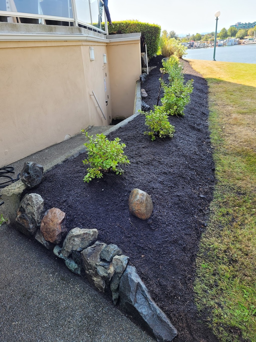 Paradise Gardening and Landscaping | 1547 McRae Ave, Victoria, BC V8P 1G4, Canada | Phone: (250) 857-7869