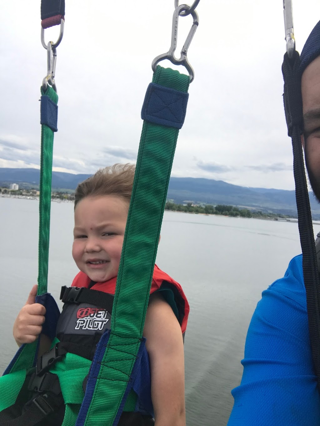 Penticton Parasail | 3895 Lakeside Rd, Penticton, BC V2A 8W3, Canada | Phone: (778) 581-0357