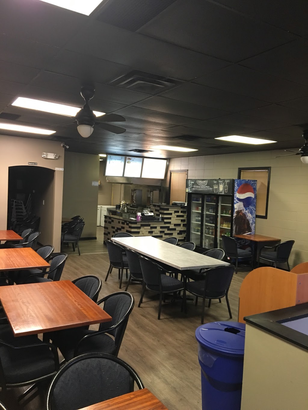 Fresh Donair | 6502 132 Ave NW, Edmonton, AB T5A 0J8, Canada | Phone: (780) 705-2286