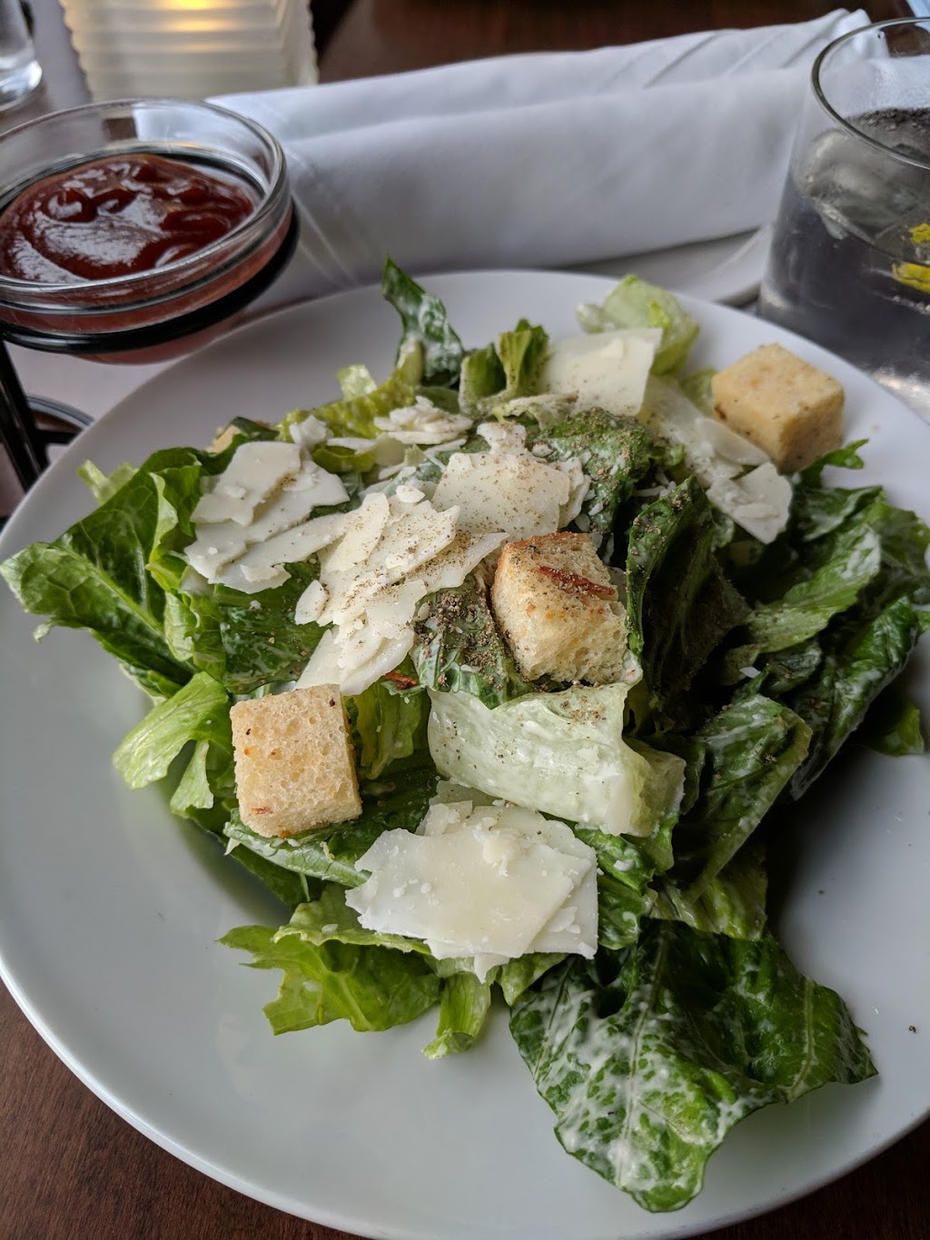 The Boathouse Restaurant | 900 Quayside Dr, New Westminster, BC V3M 6G1, Canada | Phone: (604) 525-3474