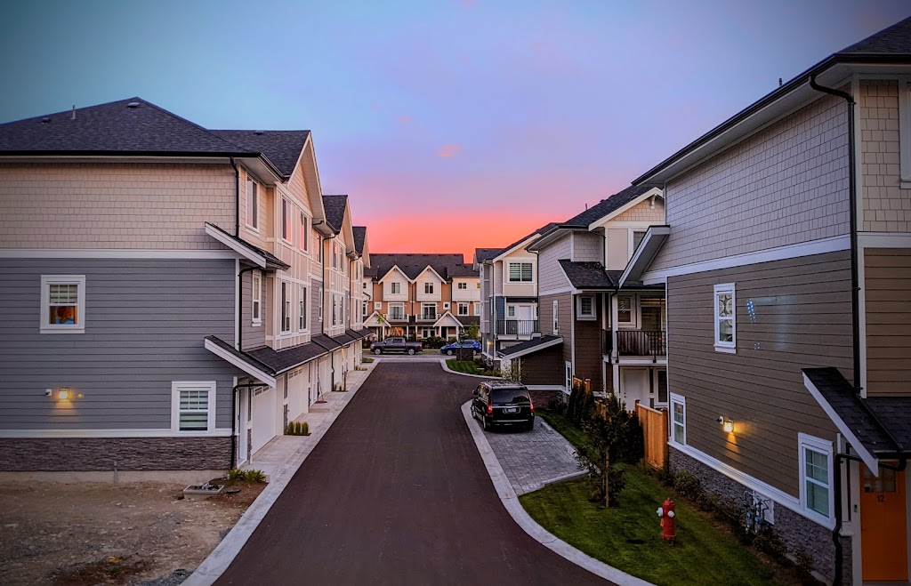 Onyx I | 19483 74 Ave #9, Surrey, BC V4N 6V7, Canada | Phone: (604) 245-3999