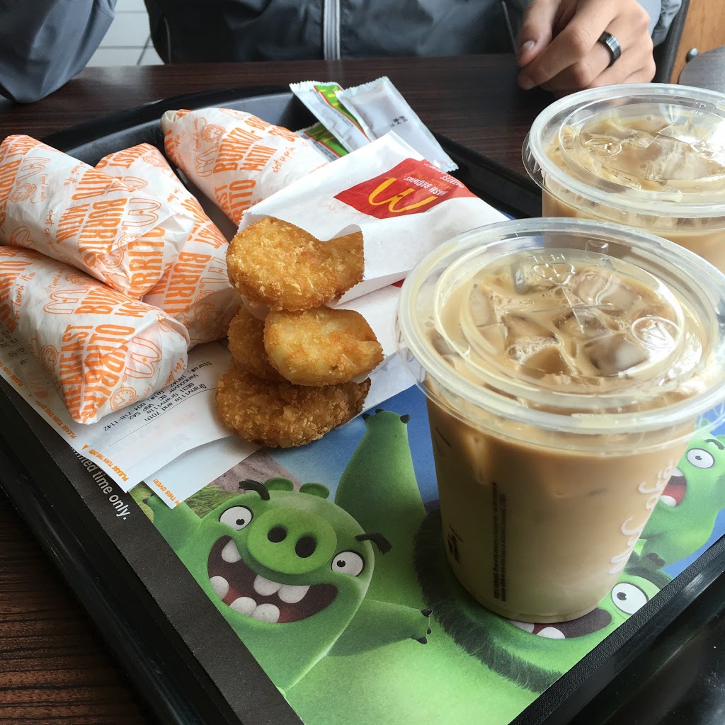 McDonalds | 8631 Granville Avenue, Vancouver, BC V6P 5A2, Canada | Phone: (604) 718-1142