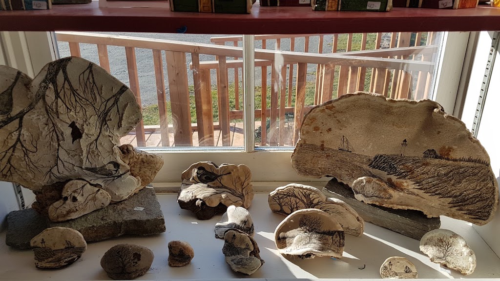 Wendy Johnston Pottery and Art Effects Fine Craft Gallery | 3923 Main St, Hopewell Cape, NB E4H 3J2, Canada | Phone: (506) 734-2046