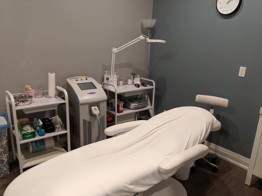 Swan Medical Spa | 160 Wellington St E Suit 1, Aurora, ON L4G 1J3, Canada | Phone: (647) 800-8748