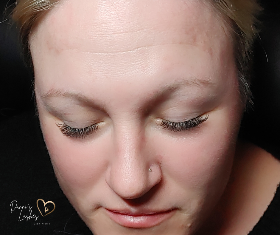 Dannis Lashes | 21440 Simcoe St, Seagrave, ON L0C 1G0, Canada | Phone: (289) 685-5830