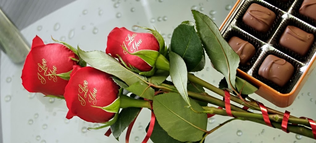 Say It FLOWER | 187 Queen Victoria Dr, Hamilton, ON L8W 1W6, Canada | Phone: (647) 786-2222