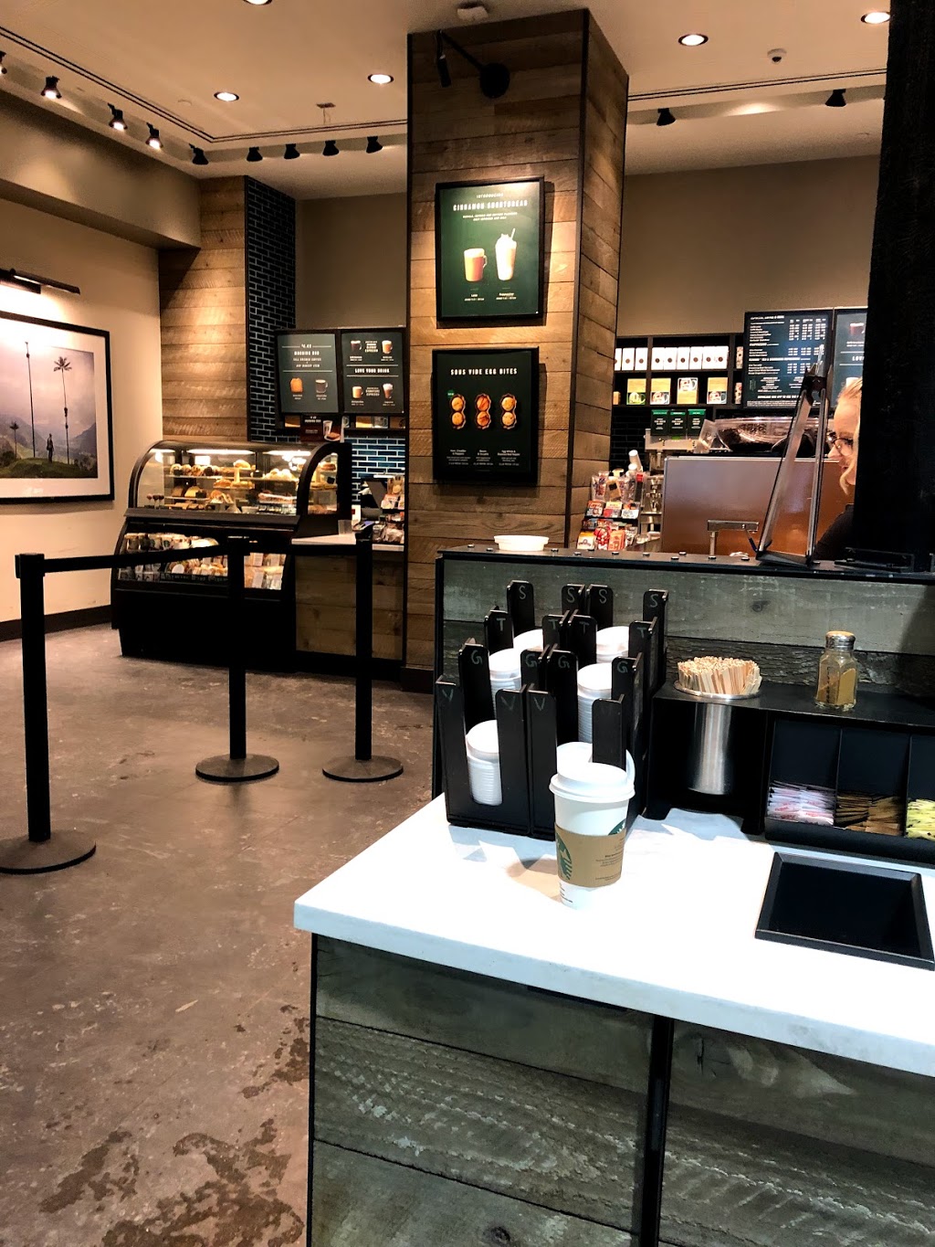 Starbucks | 76, 1 Edmonton City Centre NW, Edmonton, AB T5J 2Z2, Canada | Phone: (780) 428-0311