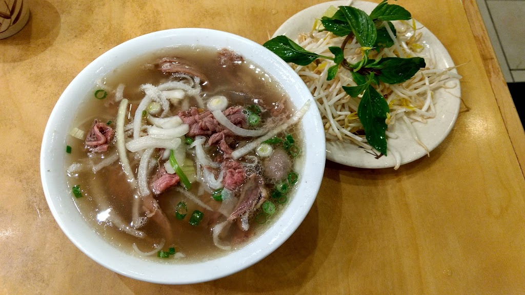 Pho Mi 89 | 2501 Prince Michael Dr, Oakville, ON L6H 7P1, Canada | Phone: (905) 257-8088