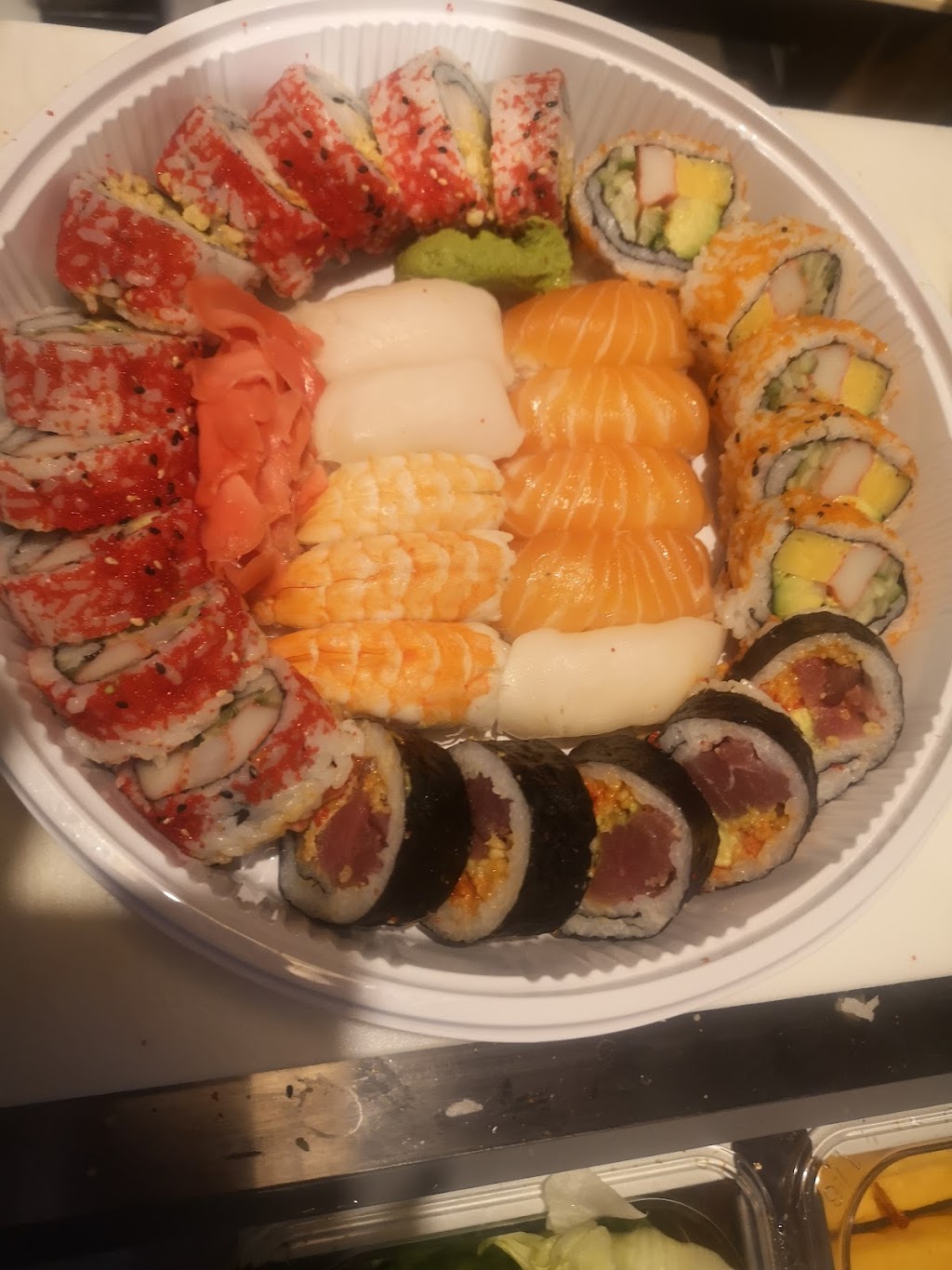 Sushi Bar Le Quebecois | 1087 Rue Saint-Louis, Gatineau, QC J8T 2R9, Canada | Phone: (514) 677-7292