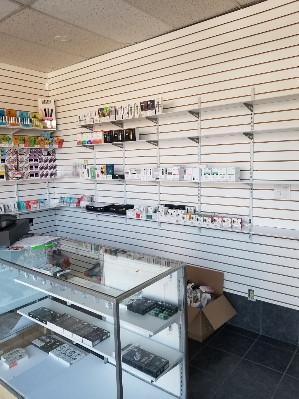 Leamington vape shop | 91 Erie St S, Leamington, ON N8H 3B4, Canada | Phone: (519) 991-8987