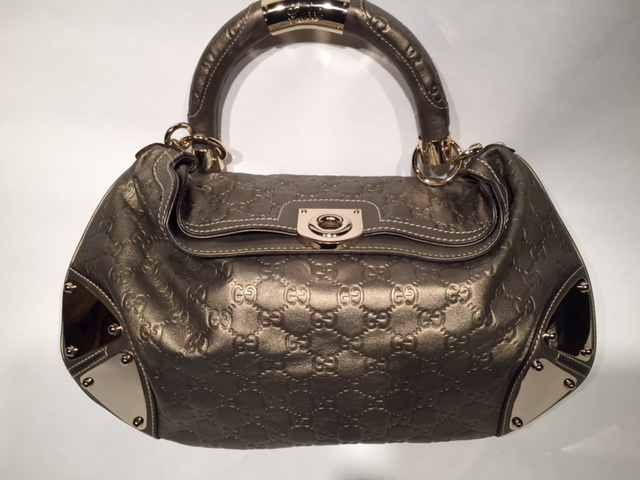 By Consignment Boutique | 115 Trafalgar Rd #5, Oakville, ON L6J 3G3, Canada | Phone: (905) 338-3474