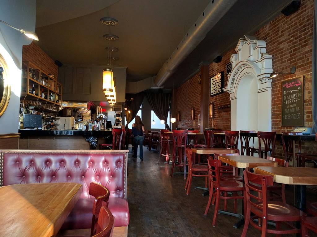Le Bureau Bar Tapas | restaurant | 1642 Rue Notre-Dame Ouest, Montréal, QC H3J 1M1, Canada | 5149031642 OR +1 514-903-1642