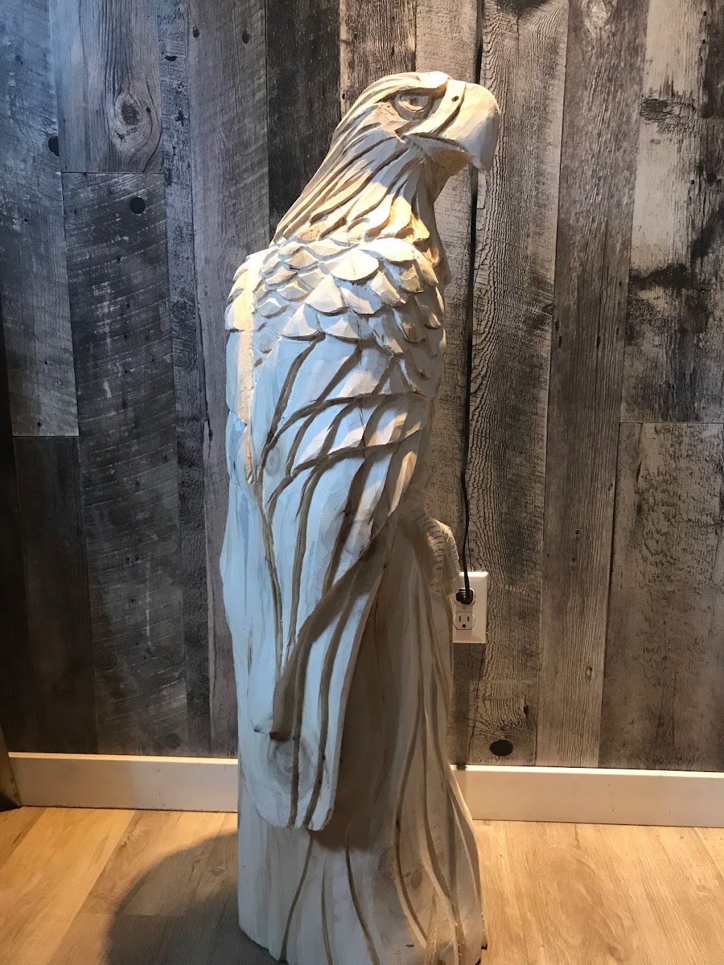 HUR Ice & Wood Design | 297 Victoria Dr Unit C, Centralia, ON N0M 1K0, Canada | Phone: (519) 228-8553