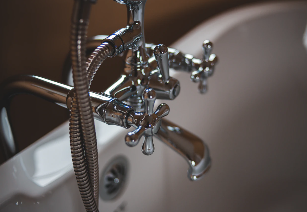 Benny’s Plumbing & Heating | 1001 13 Ave NW, Moose Jaw, SK S6H 4N3, Canada | Phone: (306) 631-3250