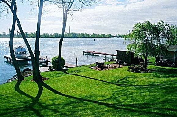 NIAGARA RIVER INN | 917 N Colony Rd, Grand Island, NY 14072, USA | Phone: (716) 998-0318