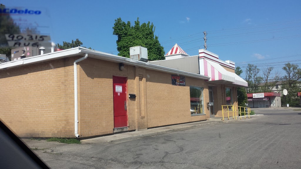 Taco Bell | 455 Woodlawn Rd W, Guelph, ON N1K 1A6, Canada | Phone: (519) 824-6102