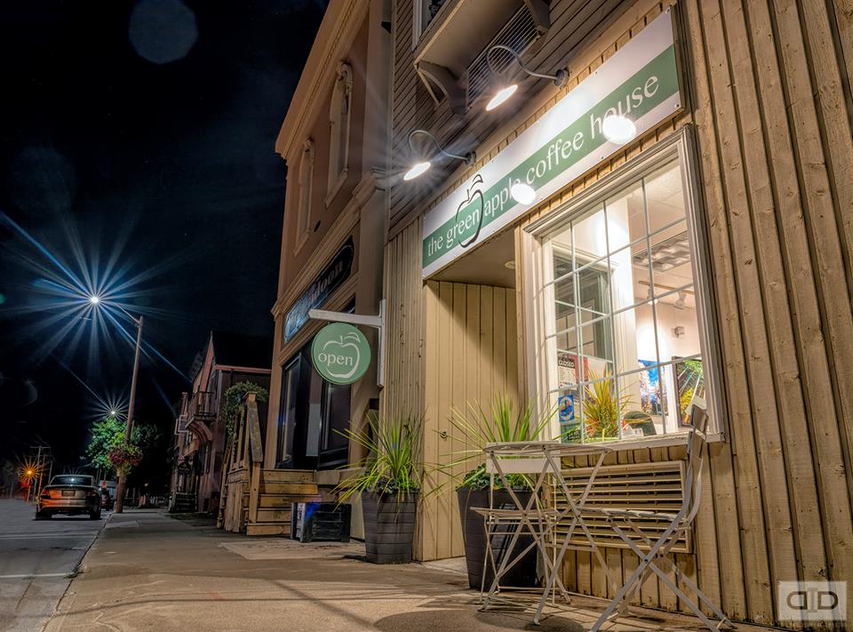 Green Apple Coffee House | 162 West St, Port Colborne, ON L3K 4E1, Canada | Phone: (905) 834-7528