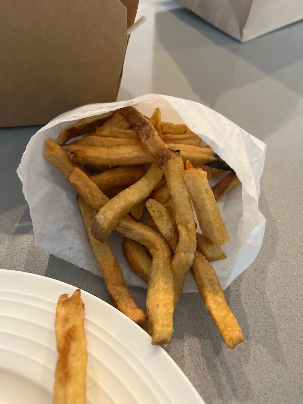 The Burger Bros (Lakeshore) | 2240 Lake Shore Blvd W Unit 104, Etobicoke, ON M8V 0B1, Canada | Phone: (647) 348-5775