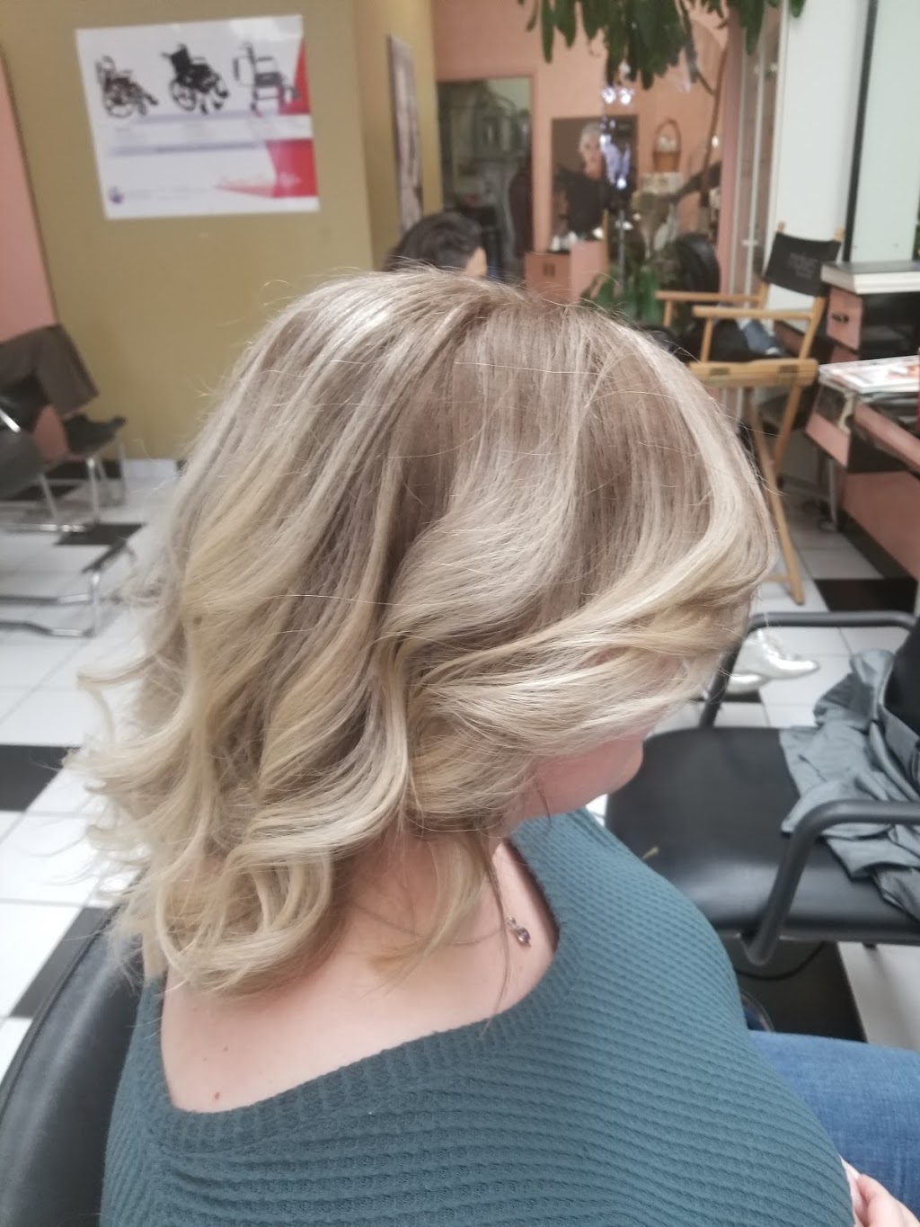 May Huis Hair Design | 4559 Hurontario St, Mississauga, ON L4Z 3L9, Canada | Phone: (905) 712-8082