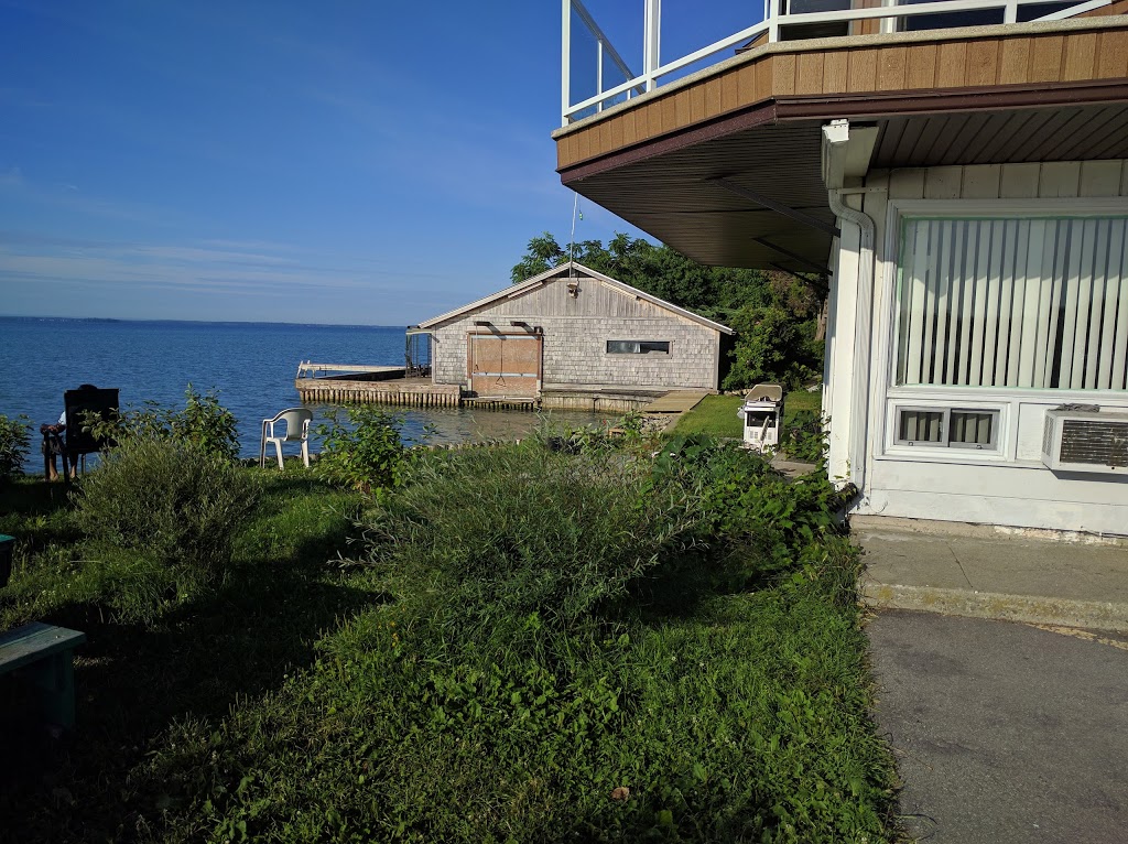 Motel Rive Du Lac | 317 Rue Principale, Saint-Zotique, QC J0P 1Z0, Canada | Phone: (450) 267-0880