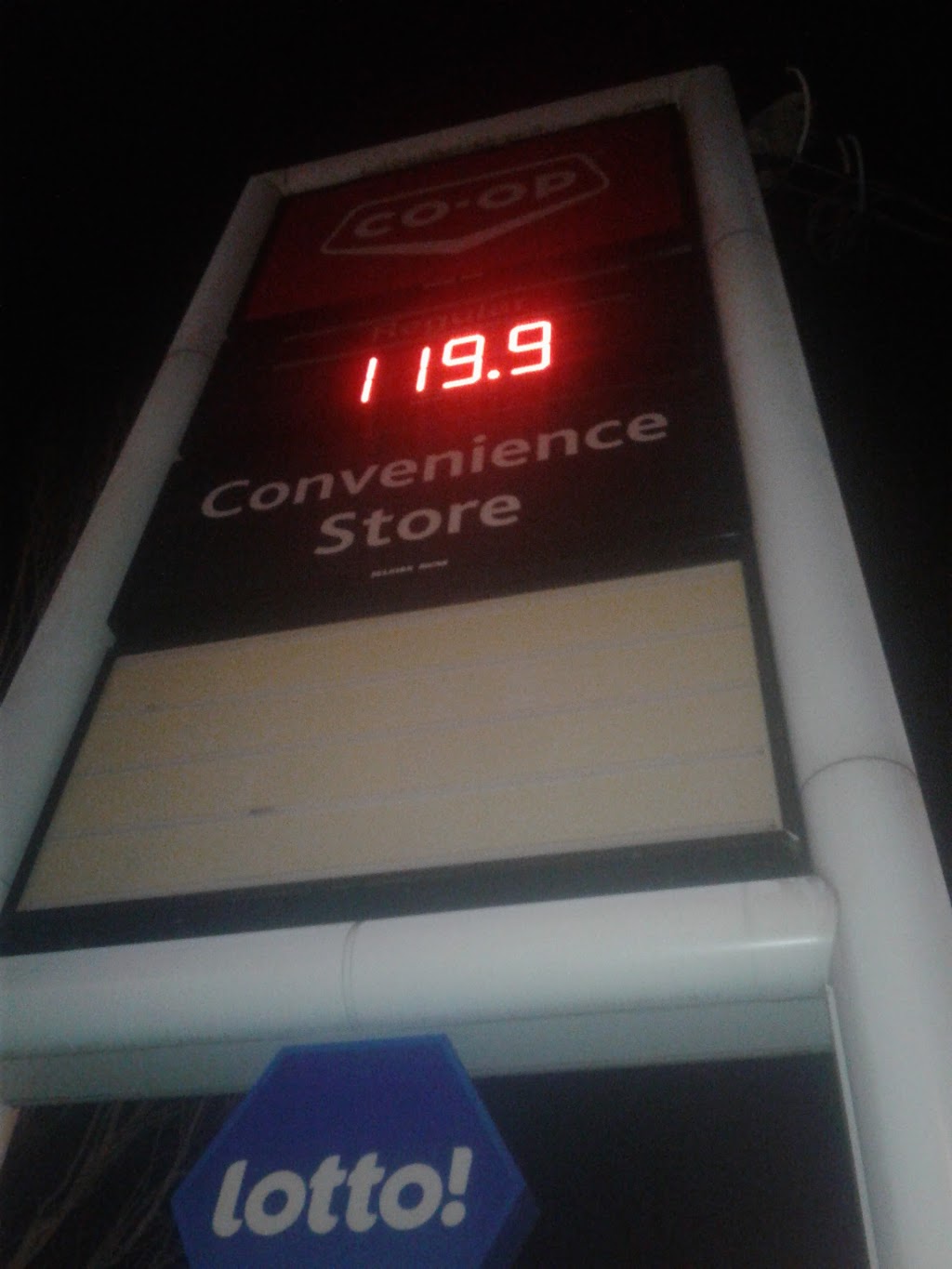 Co-op Gas Bar | 877 Bruce Ave, Nanaimo, BC V9S 3N3, Canada | Phone: (250) 753-3843