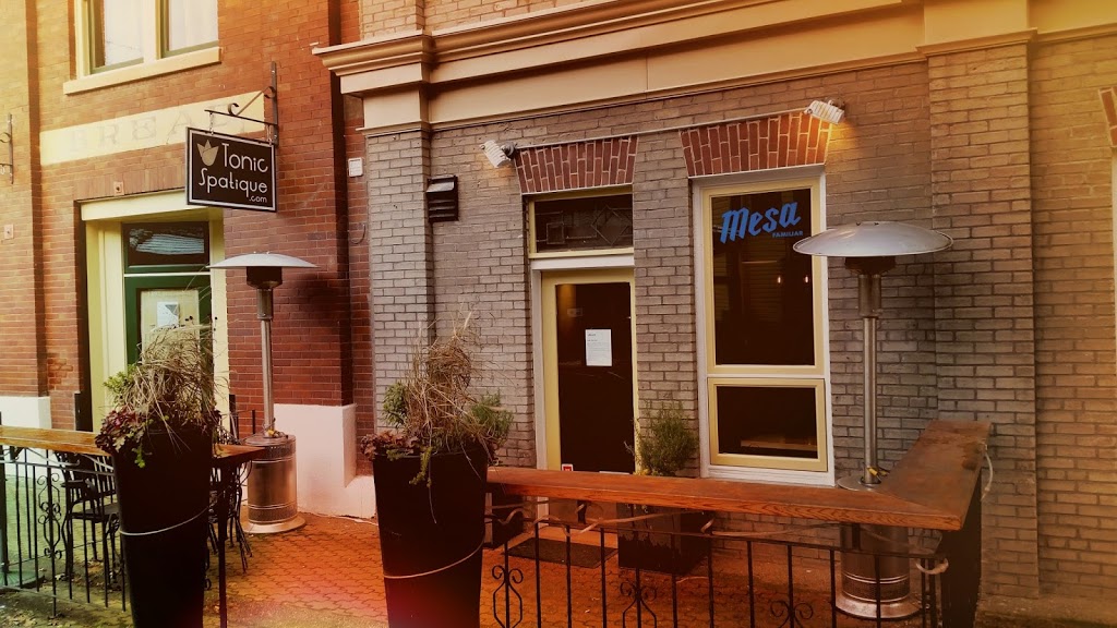 Mesa Familiar | 1296 Gladstone Ave, Victoria, BC V8T 1G6, Canada | Phone: (778) 265-4725