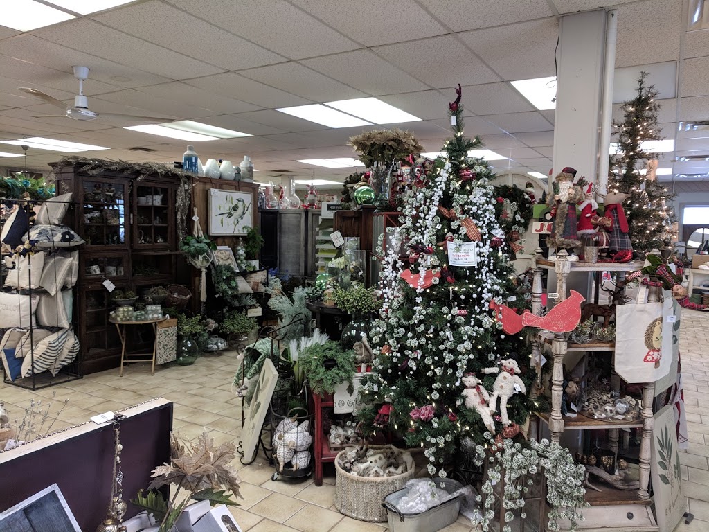 Meadow Acres Garden Centre | 2315 Queen St, Petersburg, ON N0B 2H0, Canada | Phone: (519) 634-5479