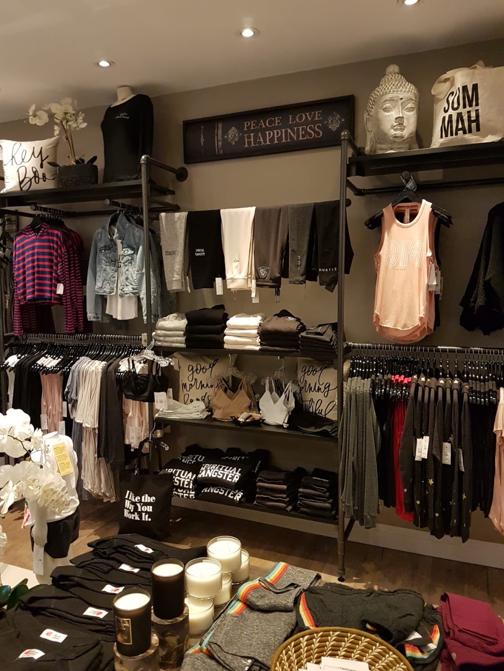 A Kind Heart Store | 2607 Yonge St, Toronto, ON M4P 2J1, Canada | Phone: (647) 352-5463