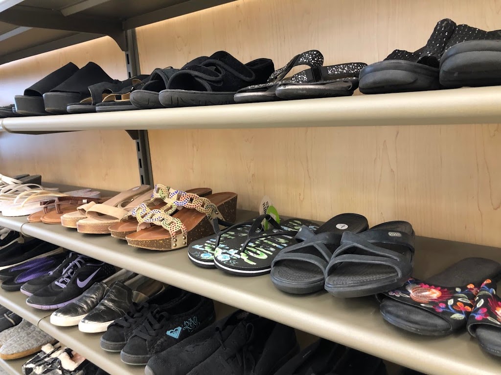 Friperie Renaissance Promenades King | 2293 Rue King O, Sherbrooke, QC J1J 2G2, Canada | Phone: (819) 200-1515