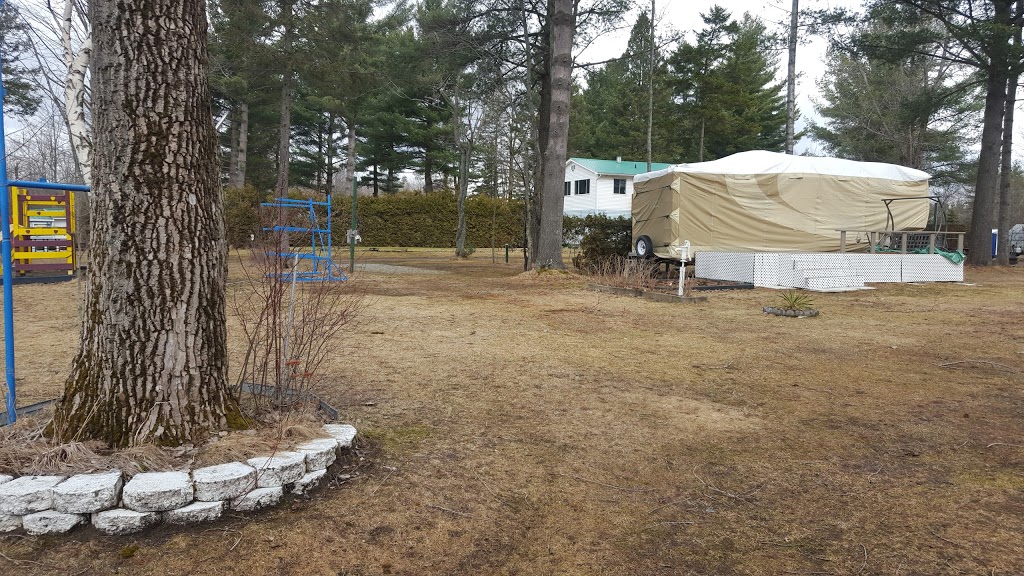Camping Leroux | 1050 Chemin des Diligences, Eastman, QC J0E 1P0, Canada | Phone: (819) 452-0589