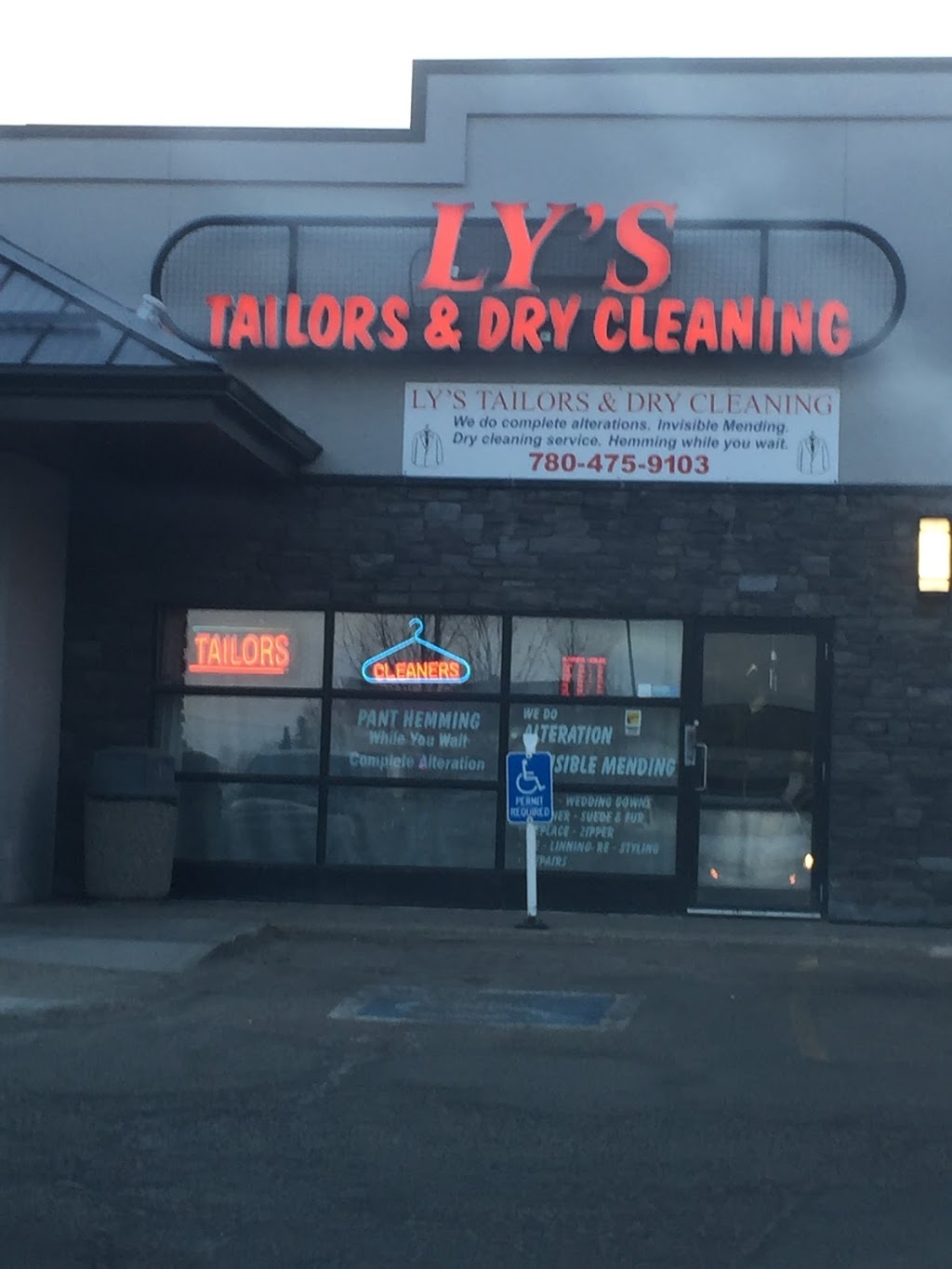 Lys Tailors & Dry Cleaning | 12646 137 Ave NW, Edmonton, AB T5L 4Y5, Canada | Phone: (780) 475-9103