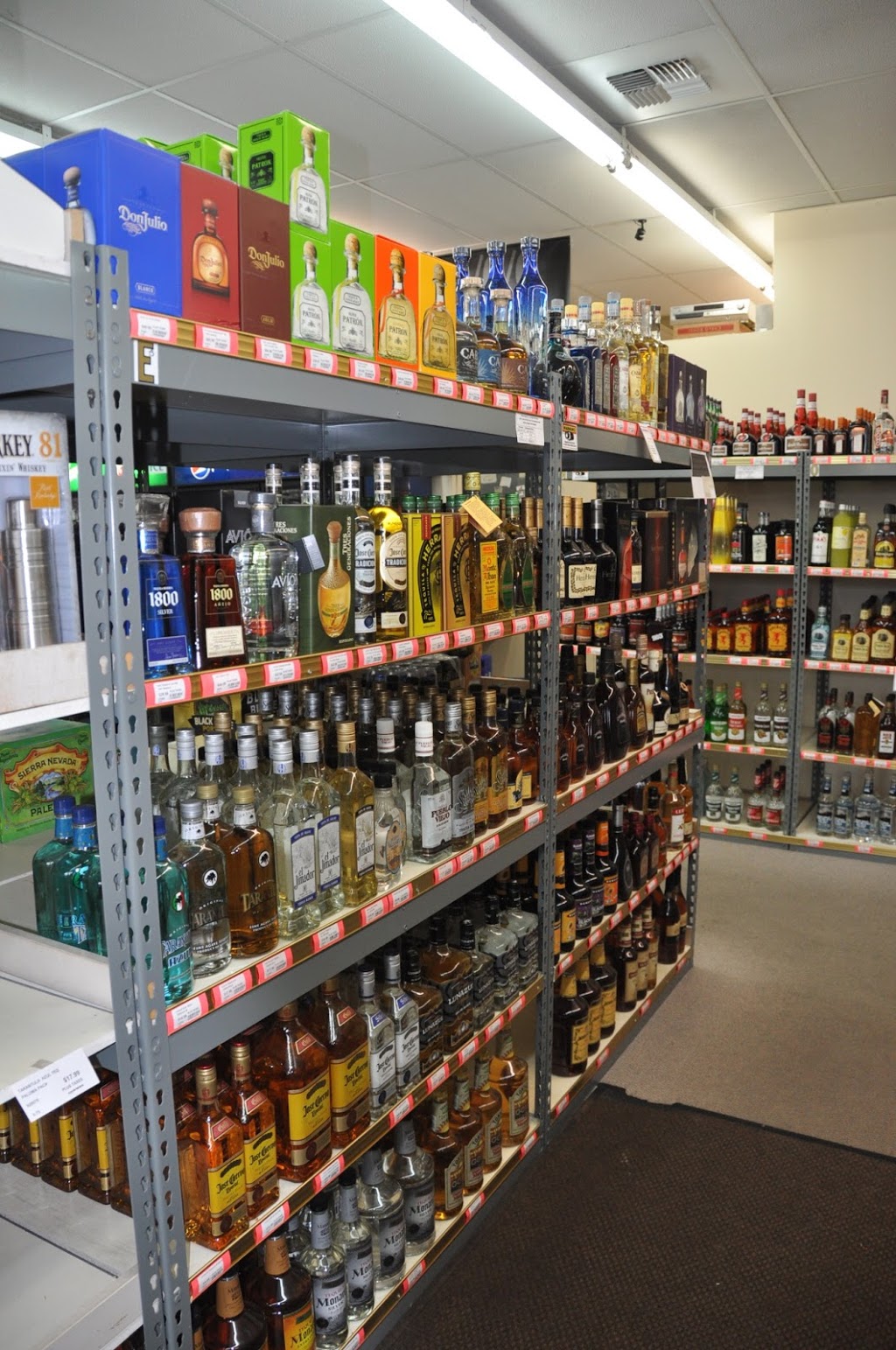 Sumas Liquor and Wine | 444 Cherry St, Sumas, WA 98295, USA | Phone: (360) 988-6482