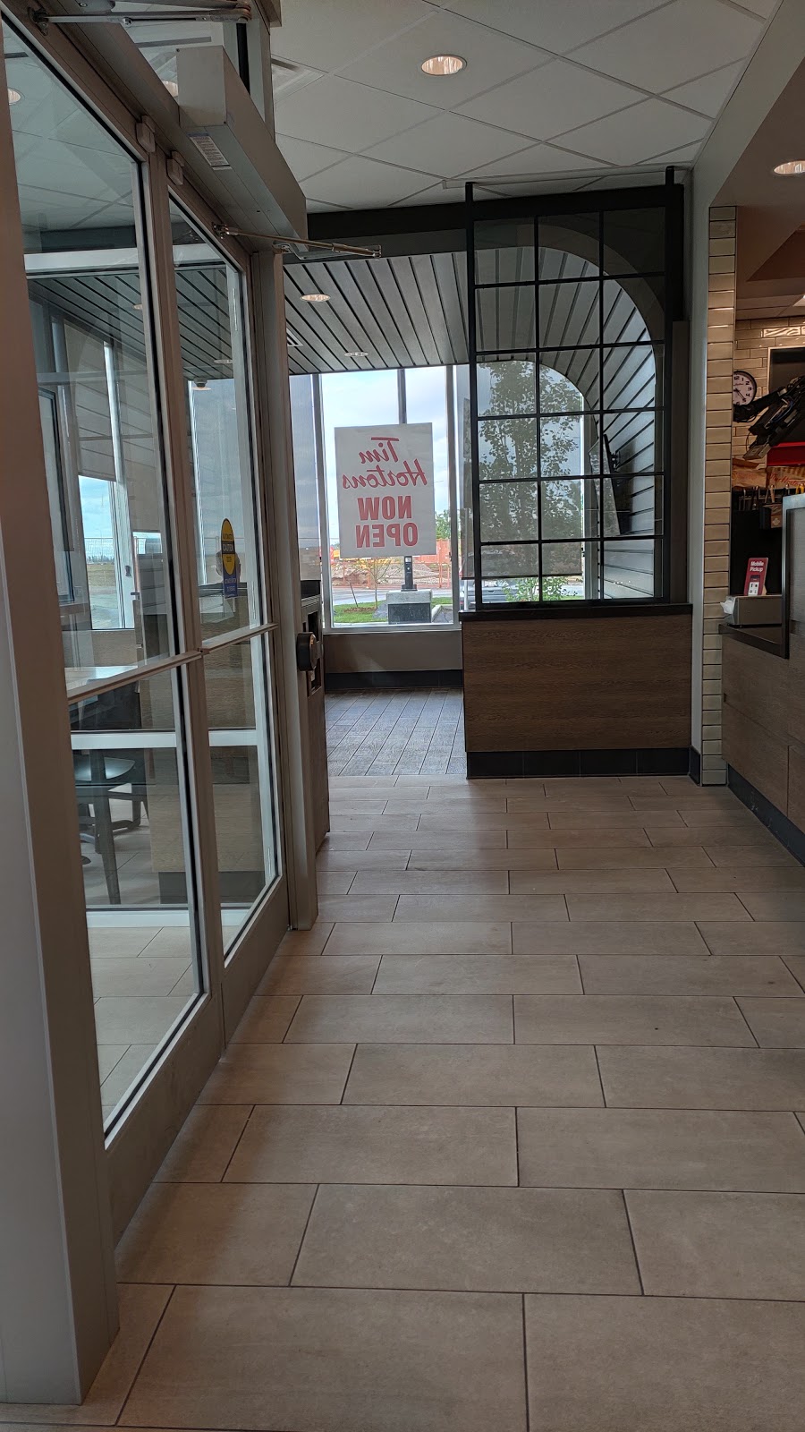 Tim Hortons | SE Corner Of 14th St. &, 110 Ave SW, Calgary, AB T3K 0Z7, Canada | Phone: (825) 222-6500