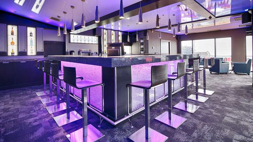 Hôtel Levesque | 171 Rue Fraser, Rivière-du-Loup, QC G5R 1E2, Canada | Phone: (418) 862-6927