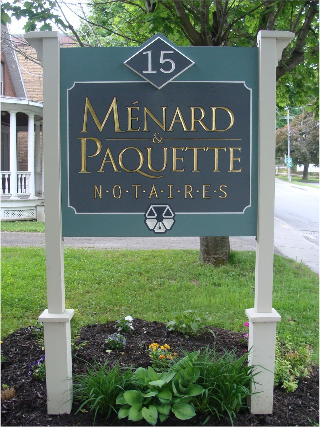 Enseignes Choquette | 222 Chemin Papineau, Fulford, QC J0E 1S0, Canada | Phone: (450) 534-3119