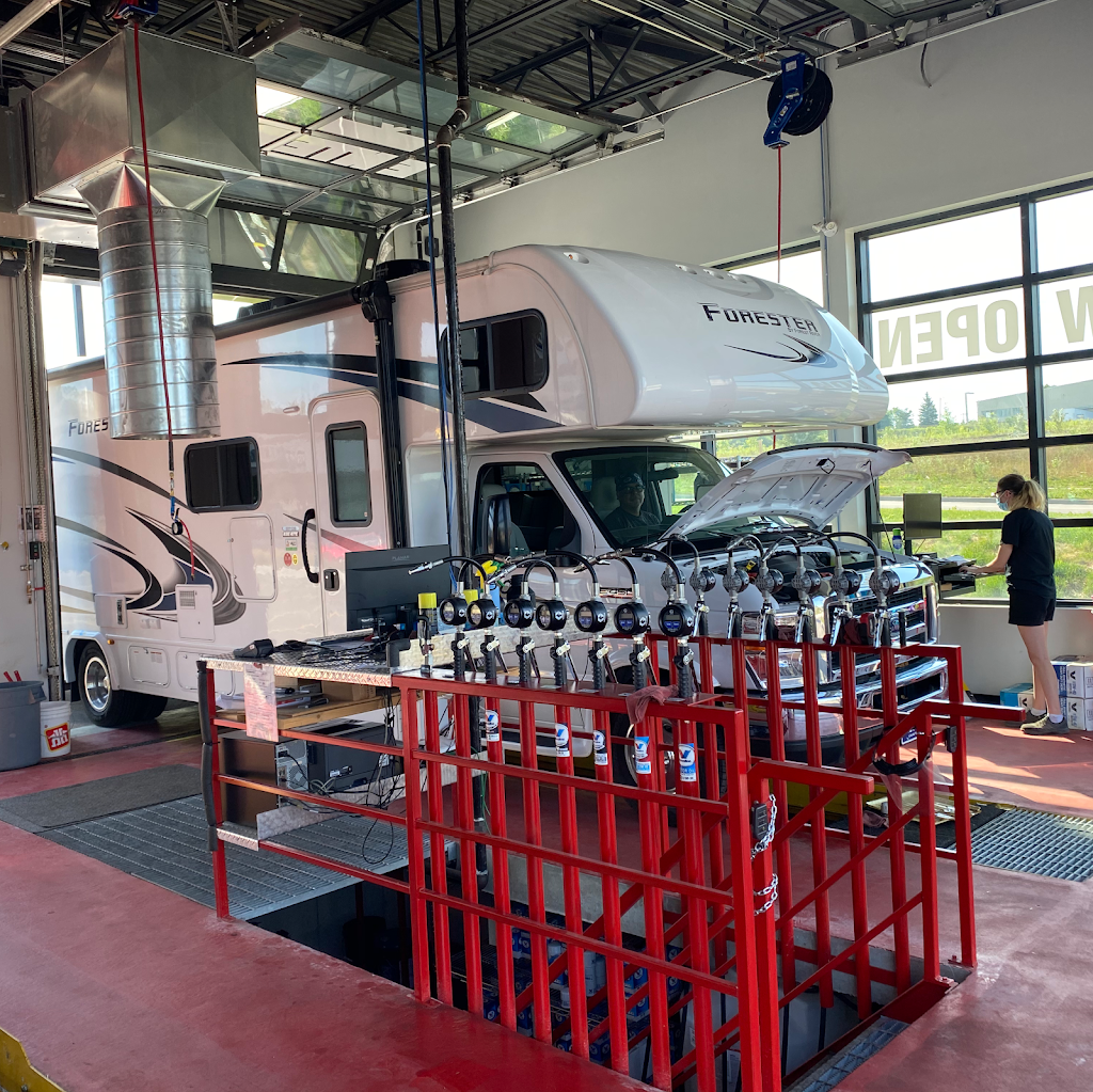Great Canadian Oil Change + 24/7 Car Wash | 16 Diana Dr, Orillia, ON L3V 8K8, Canada | Phone: (705) 326-2988