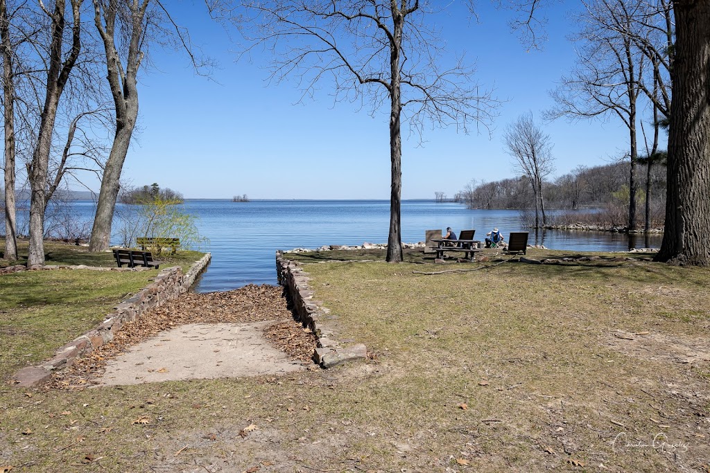 parc bord de leau | 21413 Rue de Breslay #21555, Vaudreuil-Dorion, QC J7V 8P7, Canada | Phone: (450) 455-3371
