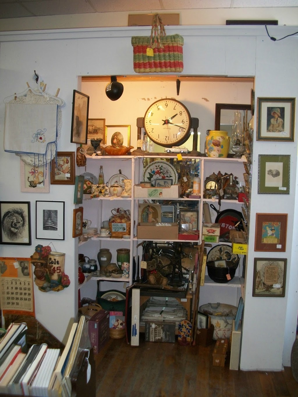 Village Treasures Antiques & Collectibles | 52 Church St, Barton, VT 05832, USA | Phone: (802) 239-3012