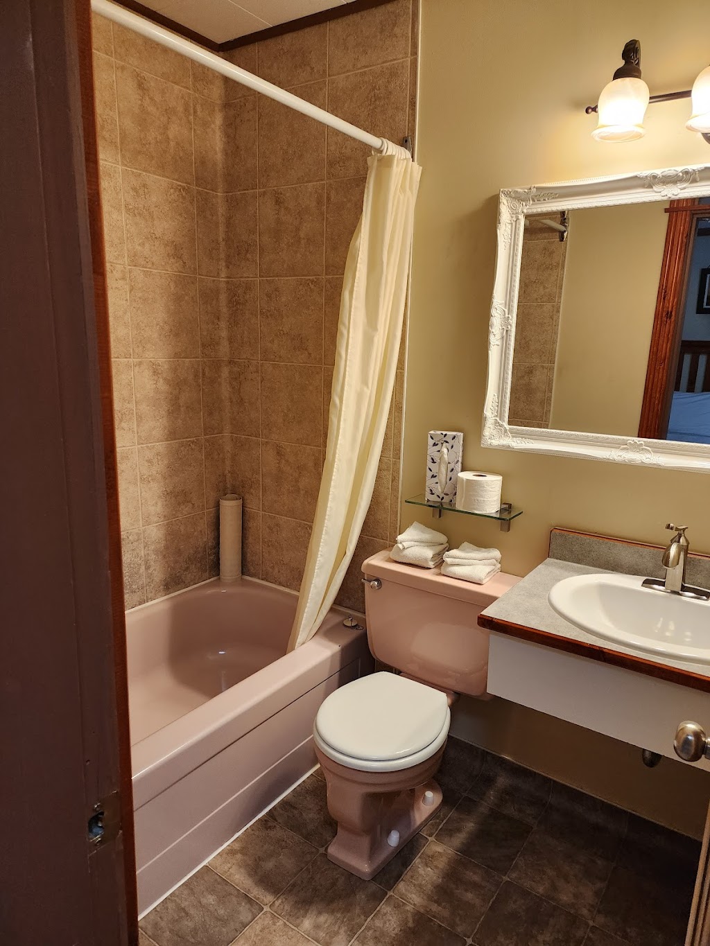 North Star Motel | 8826 BC-95A, Kimberley, BC V1A 3M6, Canada | Phone: (250) 427-5633
