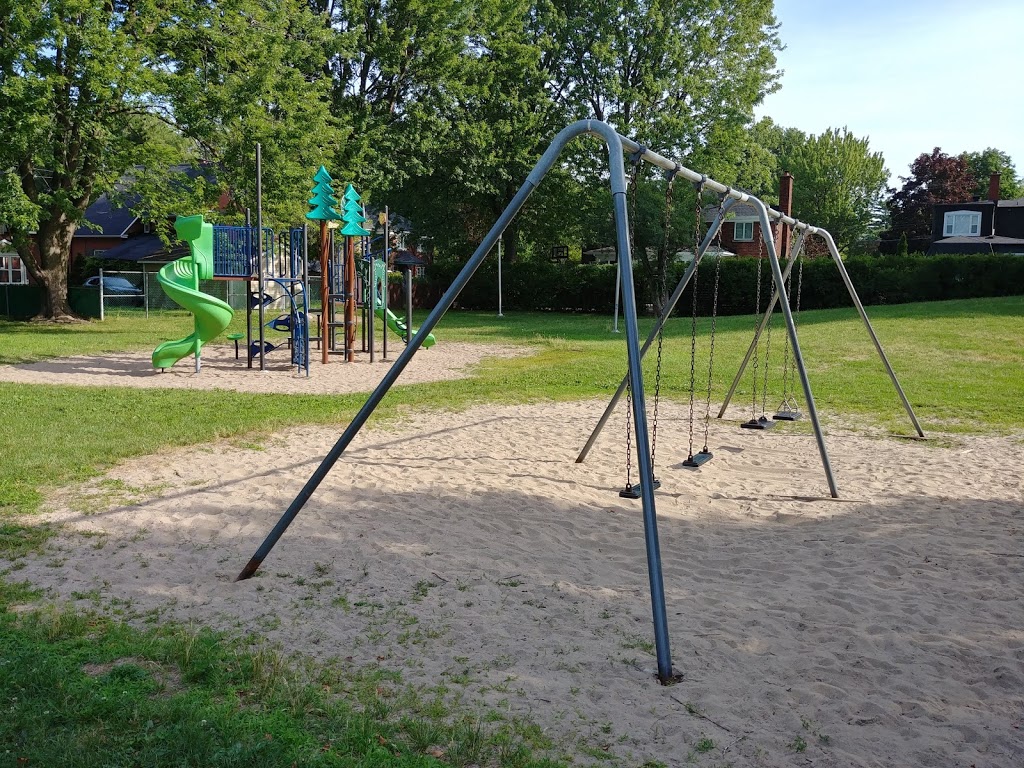 Logan Park | Rue Logan, Saint-Lambert, QC J4P 1H5, Canada | Phone: (450) 627-4444
