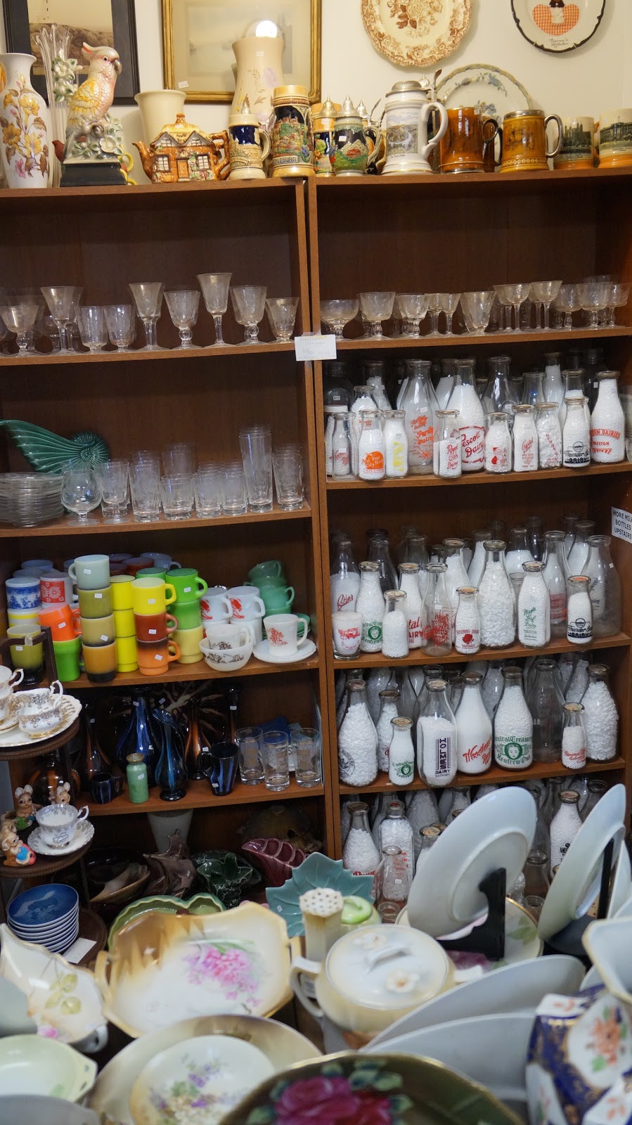 The Rare Bird Antiques | 4 Main St N, Elmwood, ON N0G 1S0, Canada | Phone: (519) 363-6340