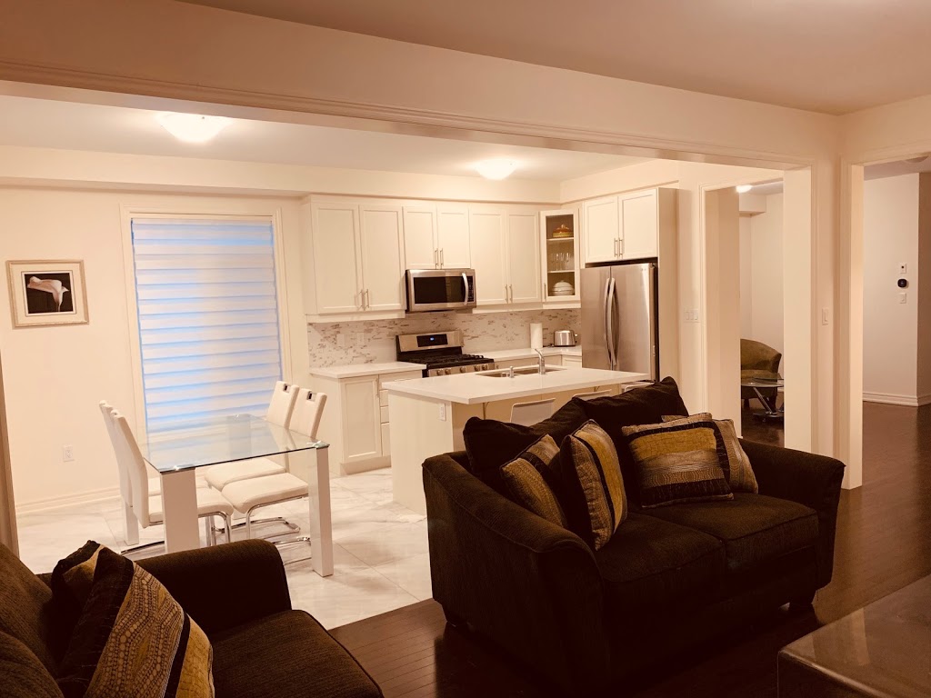 Bookastay.CA | 5164 Palomar Crescent, Mississauga, ON L5R 2W9, Canada | Phone: (416) 580-3700