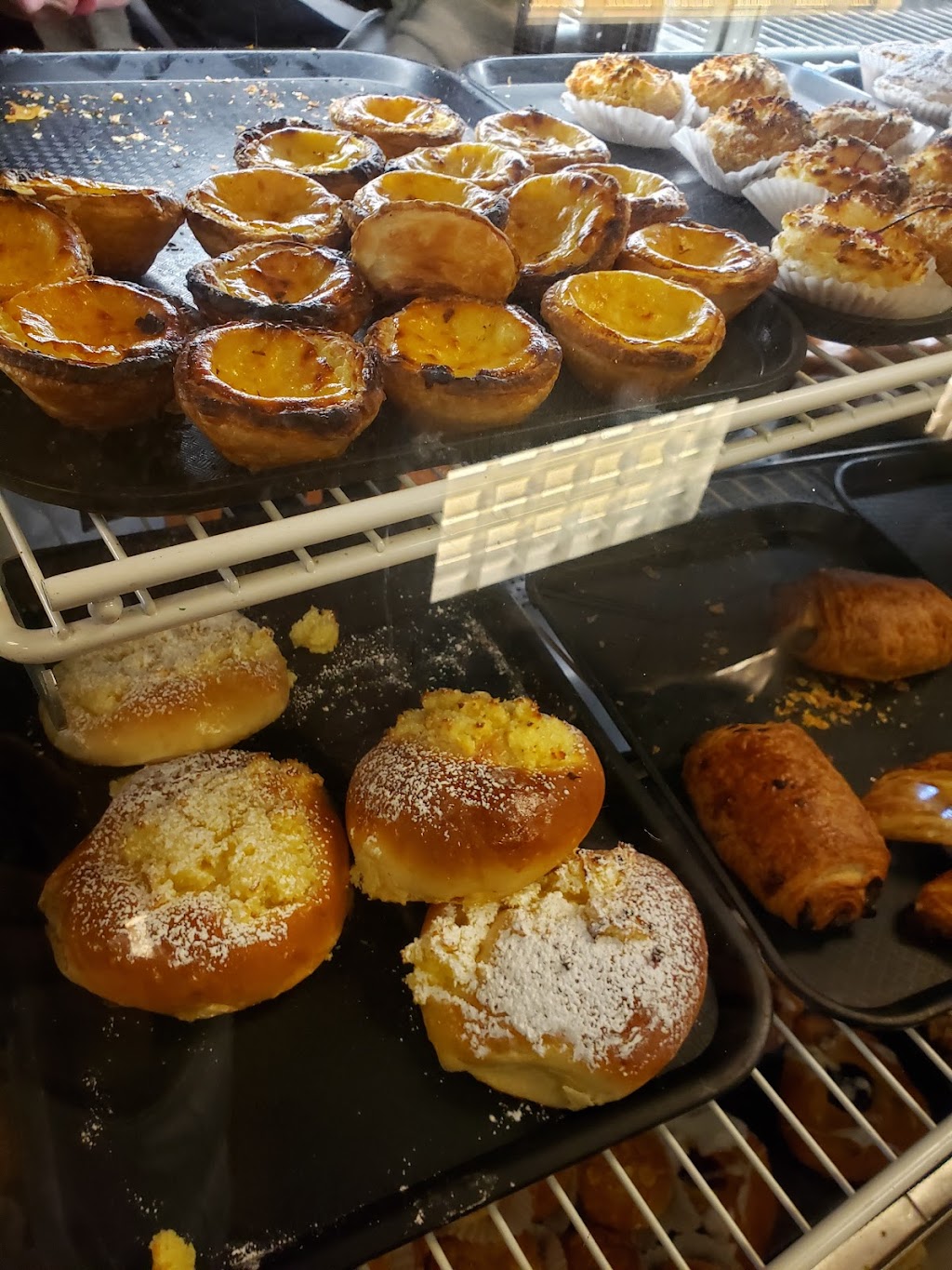 Popular Bakery | 11740 93 St NW, Edmonton, AB T5G 0N3, Canada | Phone: (780) 471-1770