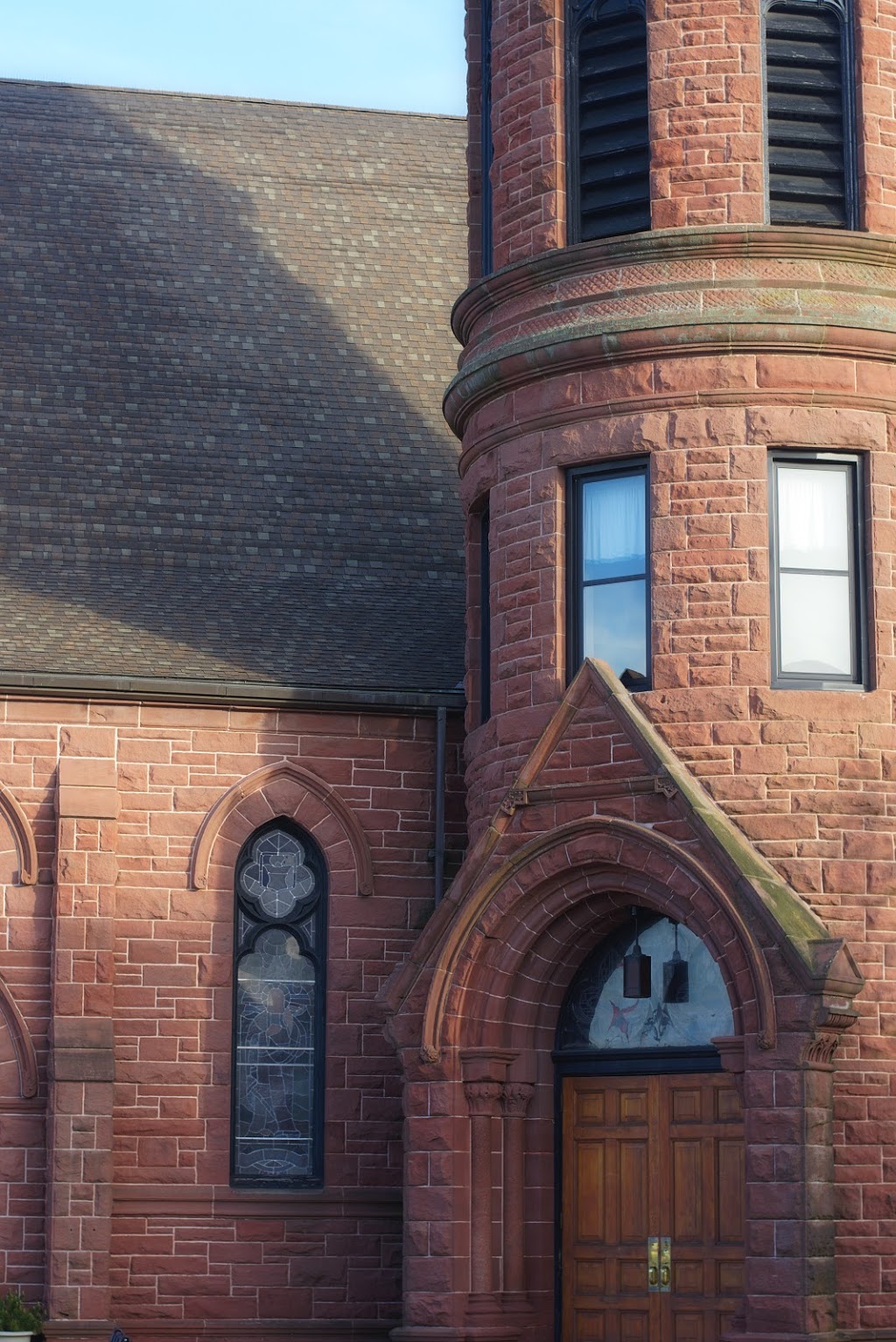 First Baptist Church Amherst | 90 Victoria St E, Amherst, NS B4H 1X6, Canada | Phone: (902) 667-2001
