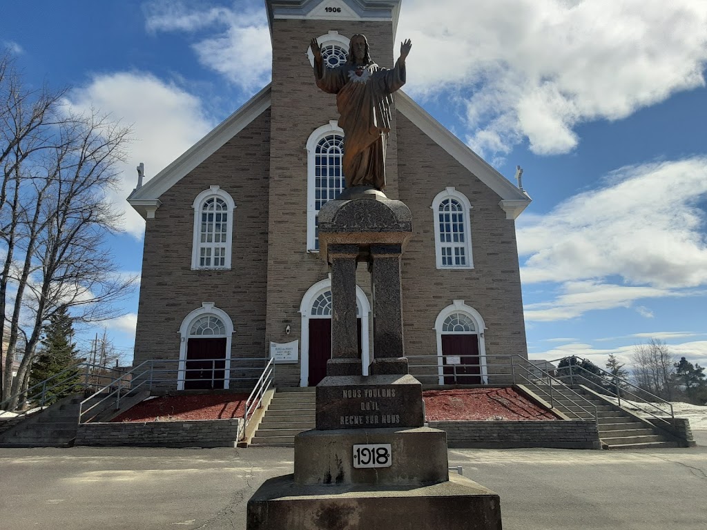 Église Saint-Honoré | 102 Rue Principale, Saint-Honoré-de-Témiscouata, QC G0L 3K0, Canada | Phone: (418) 497-3941