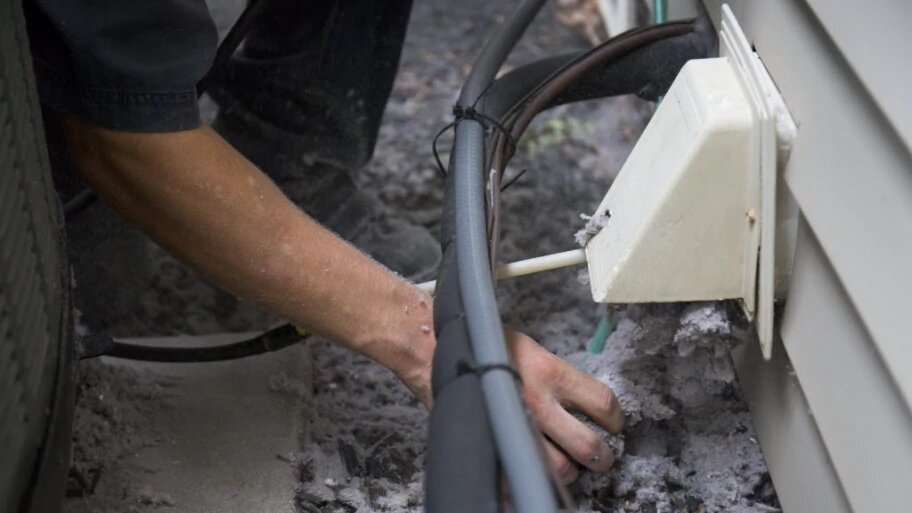Air Tech Duct Cleaning | 203b Craig Henry Dr, Nepean, ON K2G 4B6, Canada | Phone: (613) 983-4228
