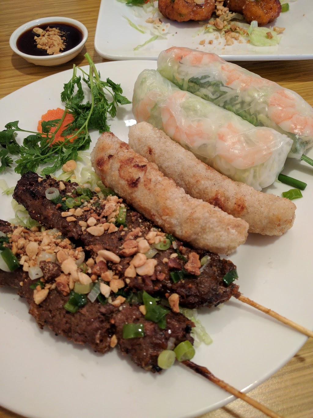 Lemongrass West restaurant | 3715 51 St SW #116, Calgary, AB T3E 6V2, Canada | Phone: (403) 242-2633