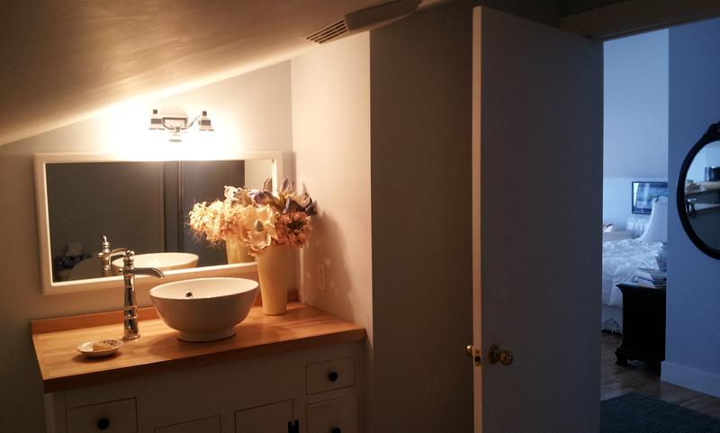 Retas Hideaway by the Harbour | 318 Main St, Wolfville, NS B4P 1C4, Canada | Phone: (902) 542-5607