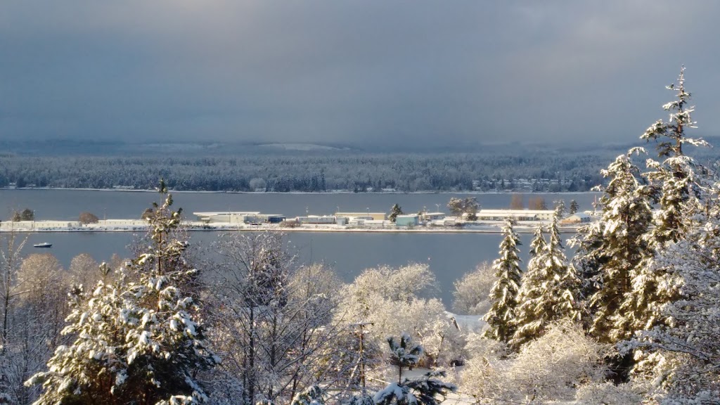 Mariners Lookout on Comox Bay | 122 Stafford St, Comox, BC V9M 3W7, Canada | Phone: (250) 898-9010