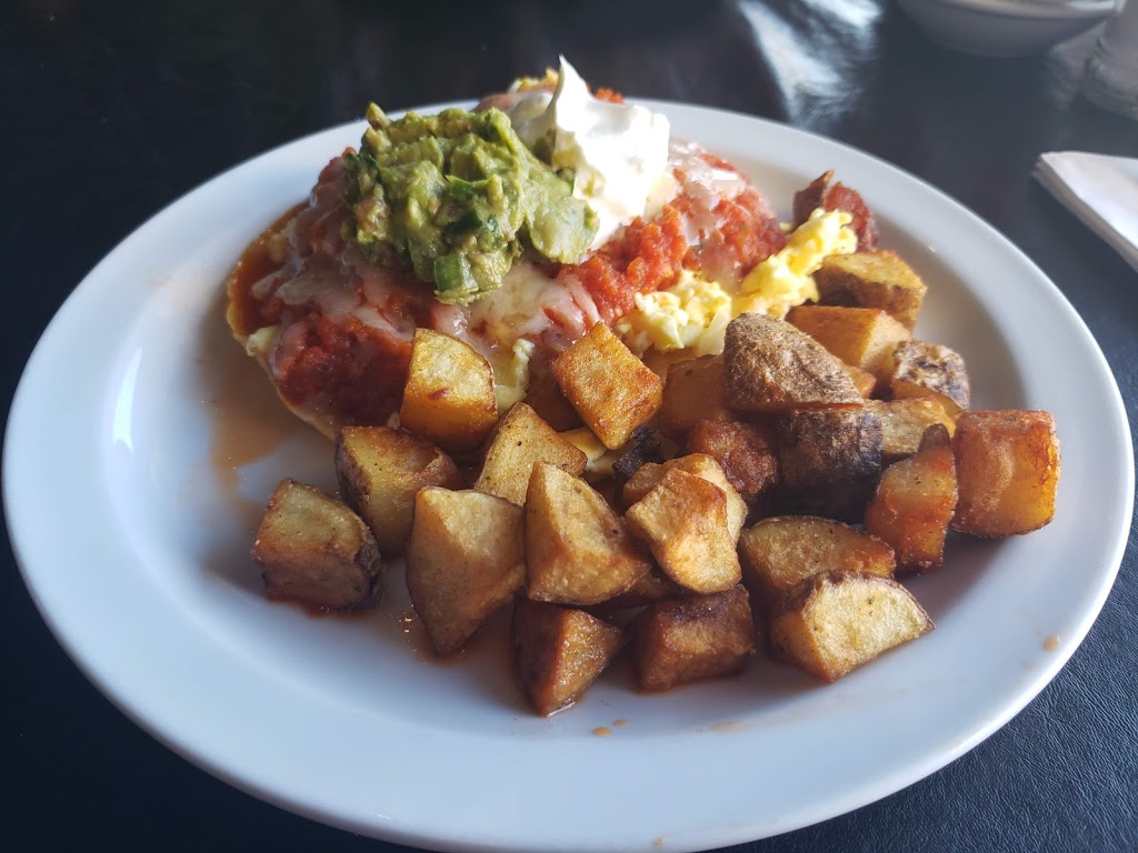 Oakwood Cafe | 660 Osborne St, Winnipeg, MB R3L 2B6, Canada | Phone: (204) 475-4250